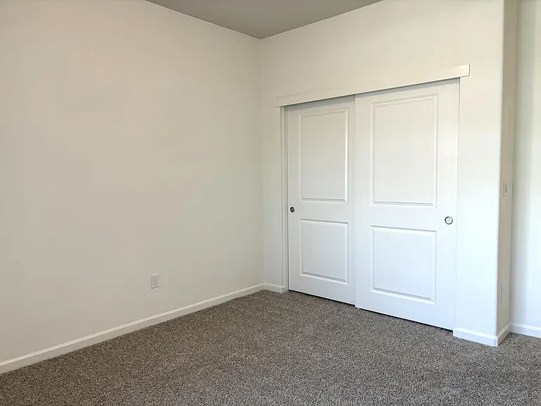 1020 Baywood Greens Dr — Photo 12