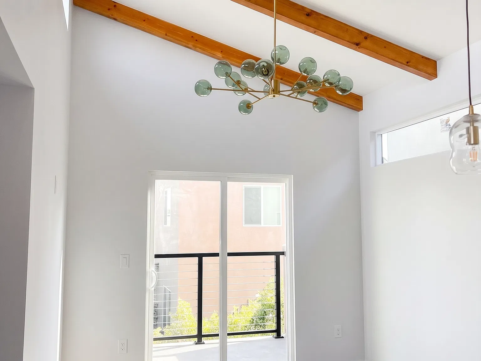 4892 Doliva Dr — Photo 4
