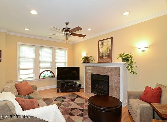 3rd image of 6969 N Wolcott Ave APT F2