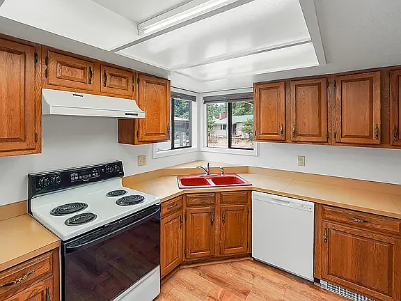 3226 W 4th Ave #B — Photo 2