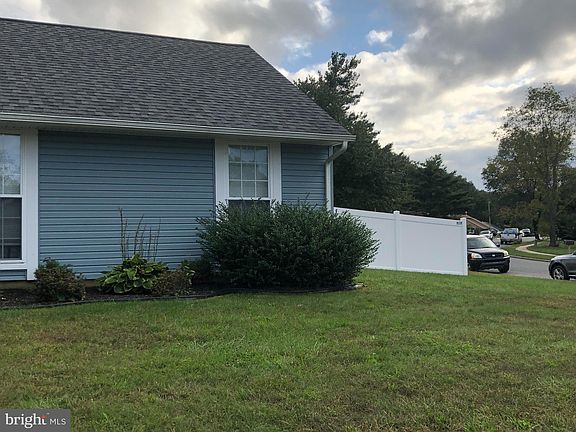 4th image of 536 Berkshire Dr