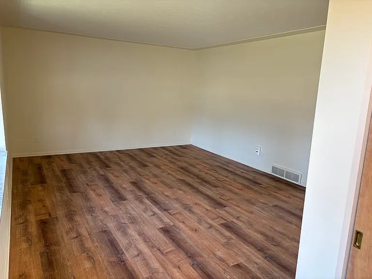 3106 Lindland Rd — Photo 6