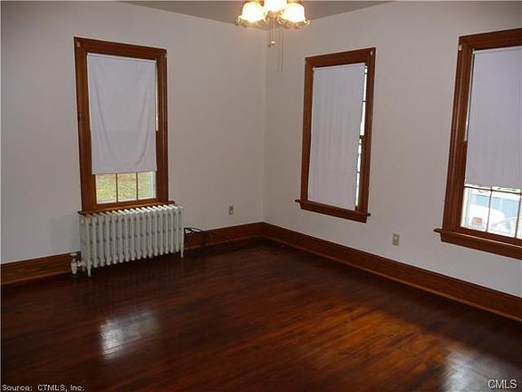 5th image of 147 Westfield Ave