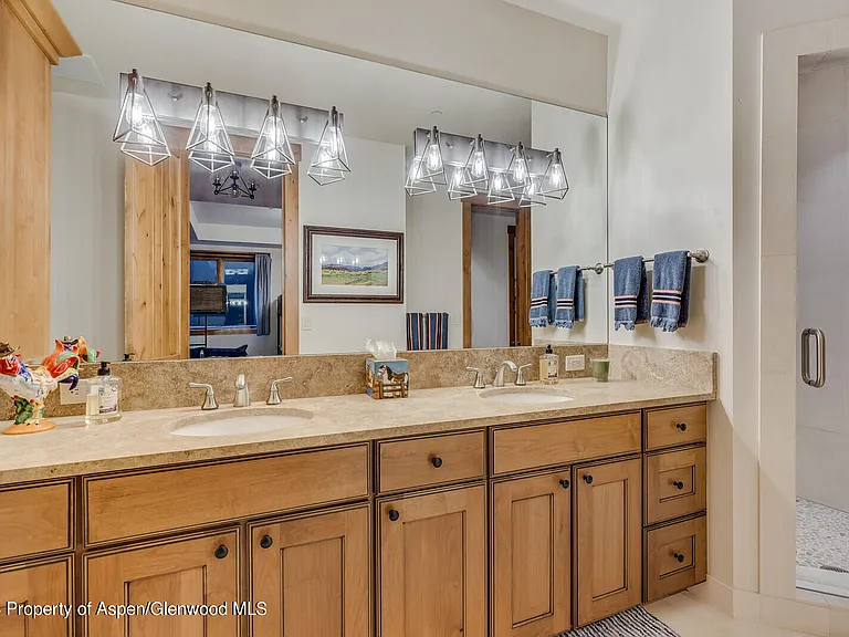 138 Club Lodge Dr — Photo 35