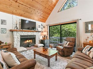 841 Cottage Grove Rd, Lake Arrowhead, CA 92352