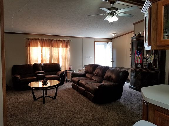 4th image of 144 Marlene Ct