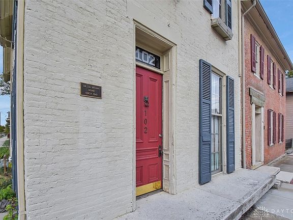 2nd image of 102 E Center St