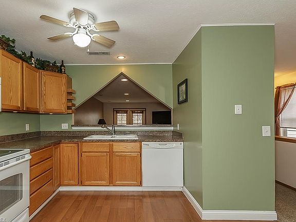 3rd image of 6201 Center St APT 203