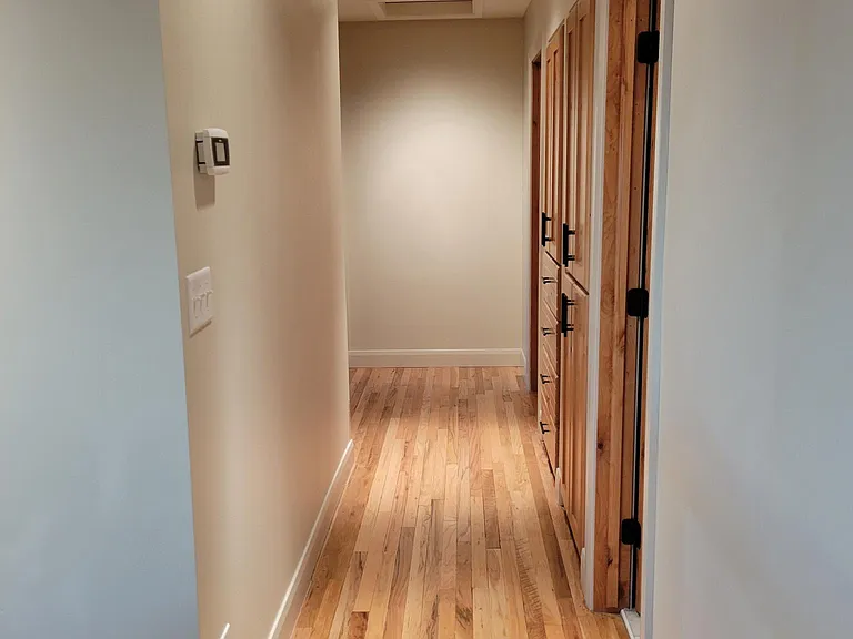 2179 S Belaire Dr E — Photo 14