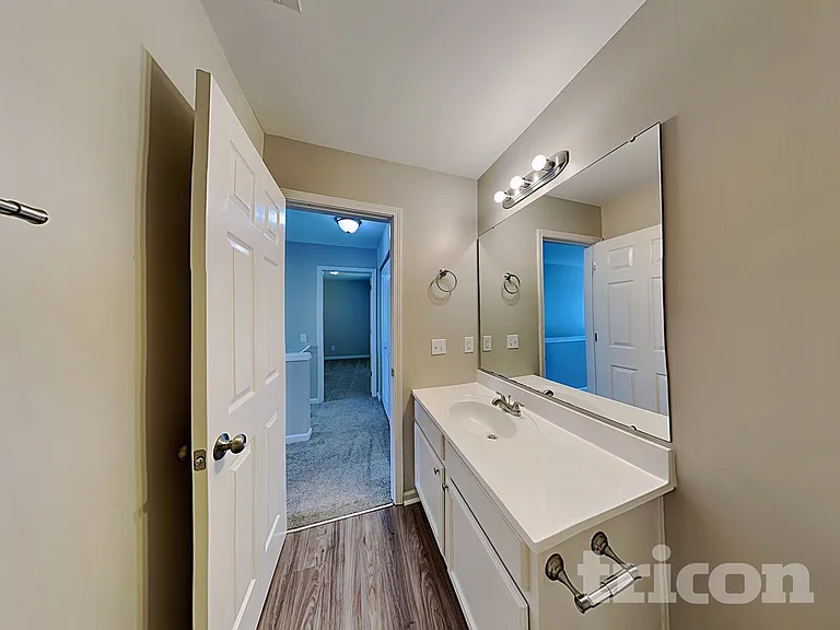 5400 Peachwood Dr — Photo 14