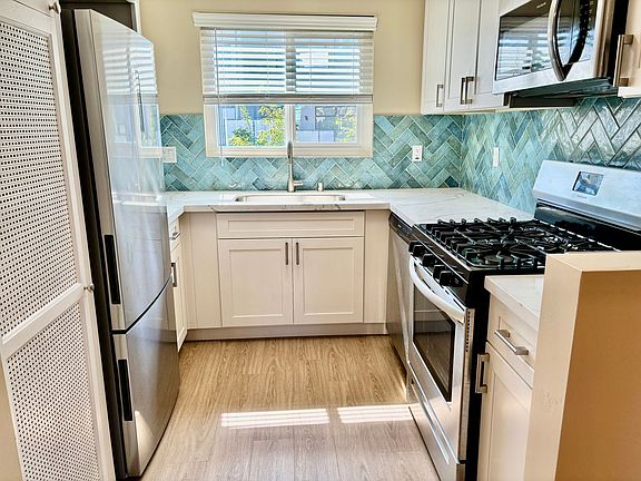 4th image of 1411-1421.5 Tyler Ave #14155