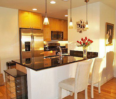 All the modern comforts of that busy, professional life!