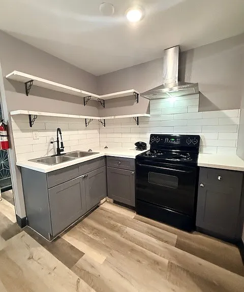 7004 Capitol St — Photo 11