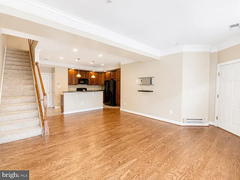 9520 Hyde Pl — Photo 5