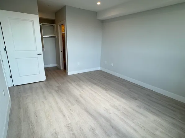 40 Center Street image 10 of 28