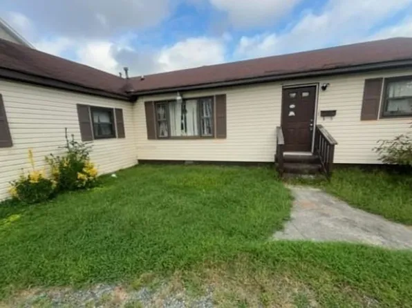 19 Kempton St, Hampton, VA 23669