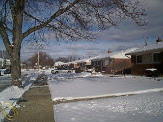 2nd image of 6408 Dillon St
