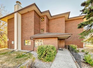 393 E Patterson Hl SW #3307, Calgary, AB T3H2P4