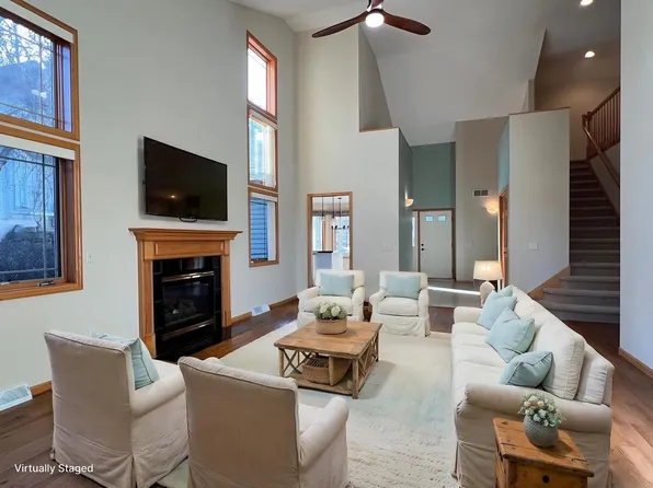 918 Foxboro Drive, Oregon, WI 53575