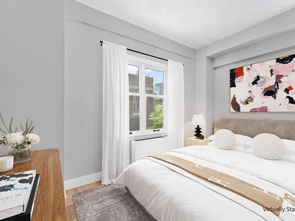 310 Lexington Avenue image 6 of 16