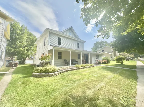 209 S Chestnut St, Shannon, IL 61078