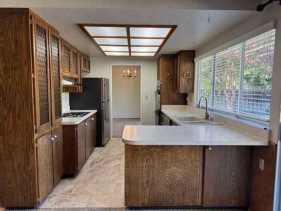 2nd image of 3653 Citrus Ave