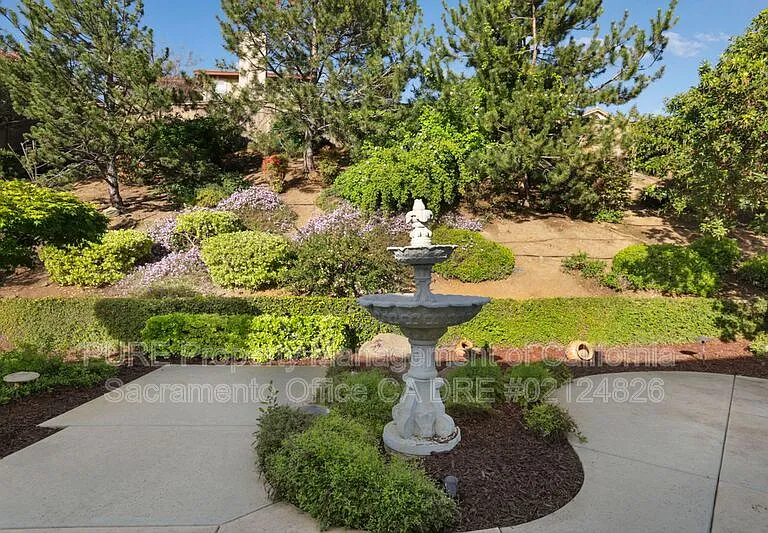 1143 Bevinger Dr — Photo 36