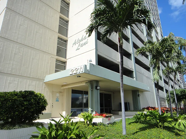 2211 Ala Wai Blvd #B801 — Photo 2