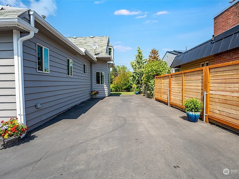 4803 S Findlay St — Photo 24
