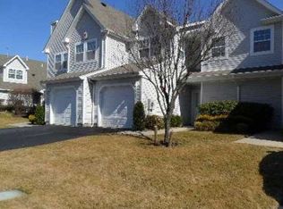 237 Erik Dr, Setauket, NY 11733