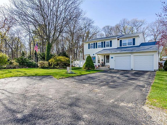 3rd image of 11 Taylor Ct