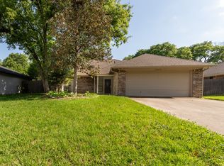 5920 Melstone Dr, Arlington, TX 76016