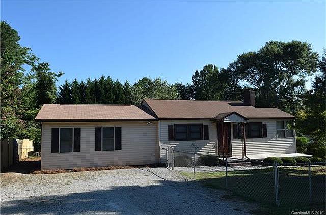 1st image of 2738 E Long Ave