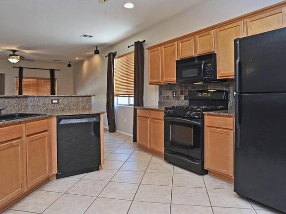 5th image of 497 S Sunny Rock Dr