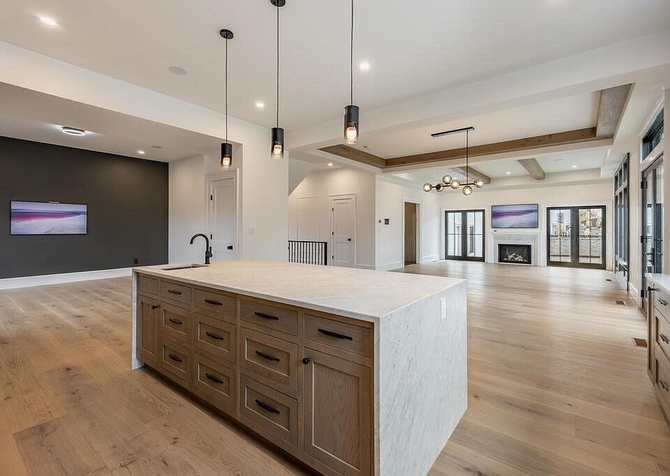 1st image of 5 Pine Gardens Way