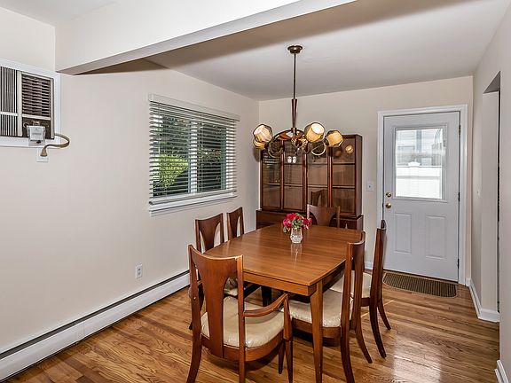 4th image of 1875 Bryant Pl