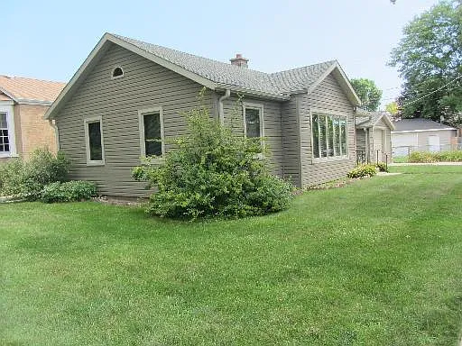 3901 N Cumberland Ave photo 1