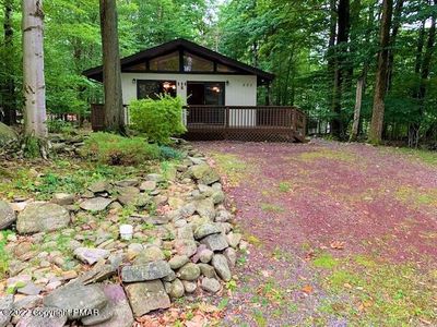 882 Country Place Dr, Tobyhanna, PA, 18466