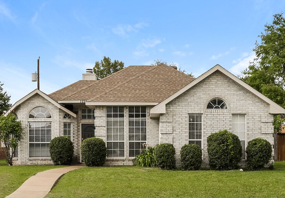 1st image of 1211 Old Knoll Dr