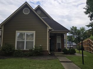 1030 Island Pl E, Memphis, TN 38103