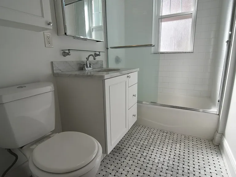 41A Auburn St #11 — Photo 5