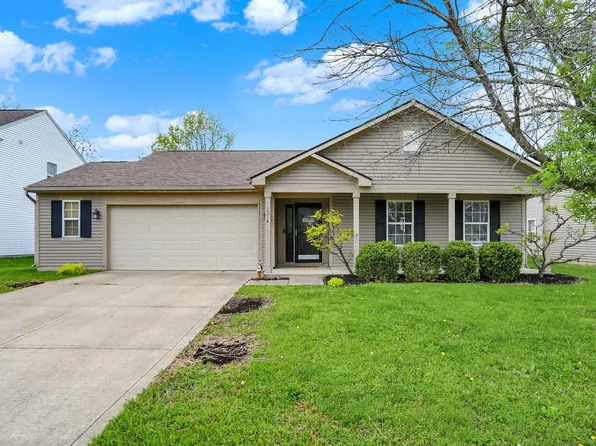 3214 Limber Pine Dr, Whiteland, IN 46184