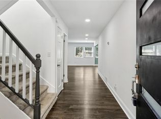 6118 Barfield Rd, Sandy Springs, GA 30328