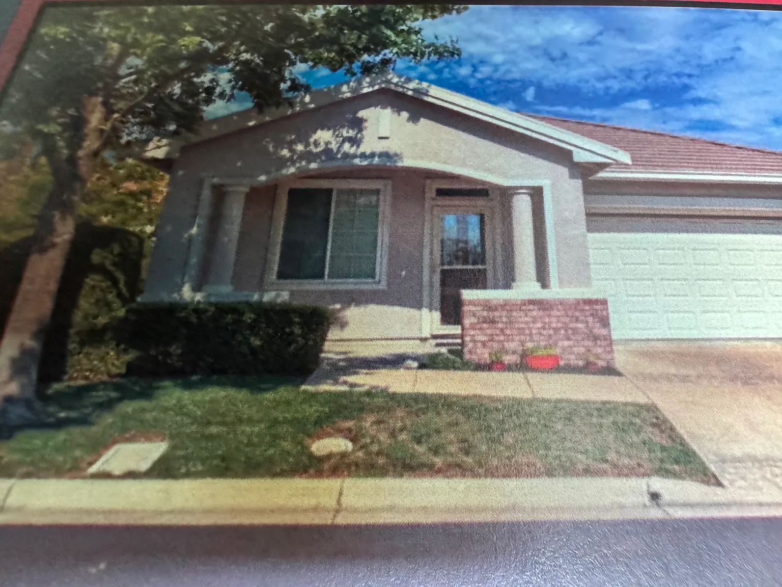 2 bed, 1566 sqft, $3,200 — Photo 2