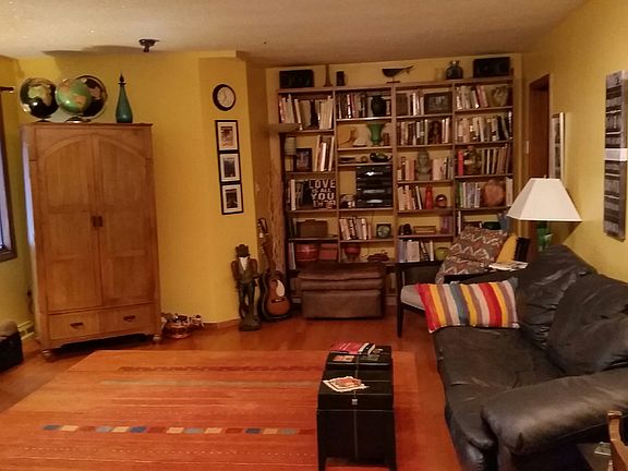 5th image of 1524 Meadowbrook Dr