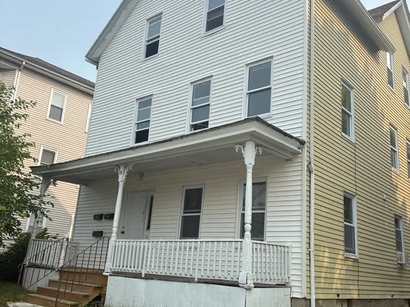 11 Ames St #3, Worcester, MA 01610