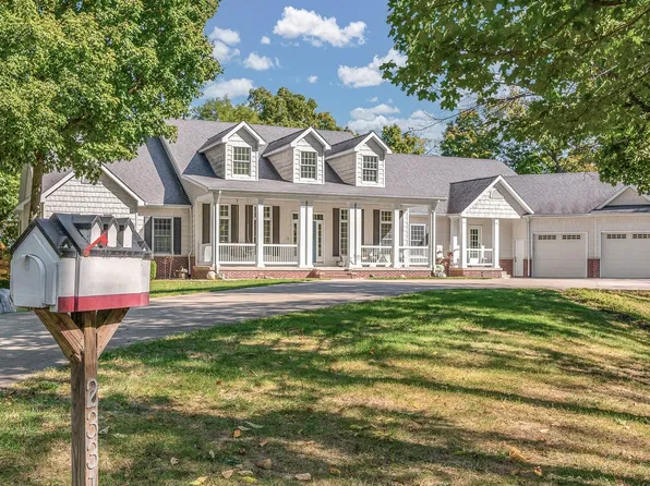 2331 Du Claire Rd, Decatur, IL 62521