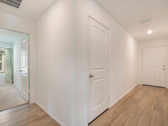 5th image of 5416 Lavender Dr