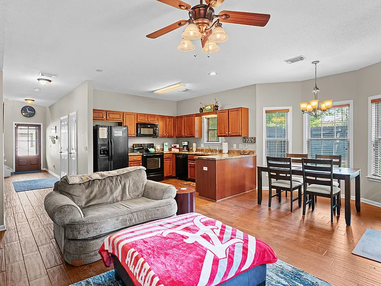 1813 Saint Charles Way — Photo 4