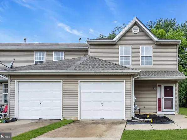 86 Highmeadows Dr, Sicklerville, NJ 08081